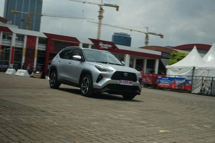 Toyota Yaris Cross G Hybrid EV