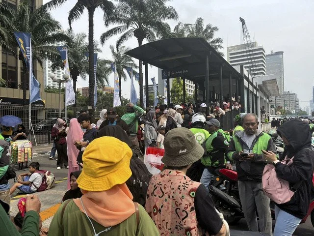Halte Kebon Sirih Arah Kota Ditutup 3 Hari, Ini Halte Penggantinya