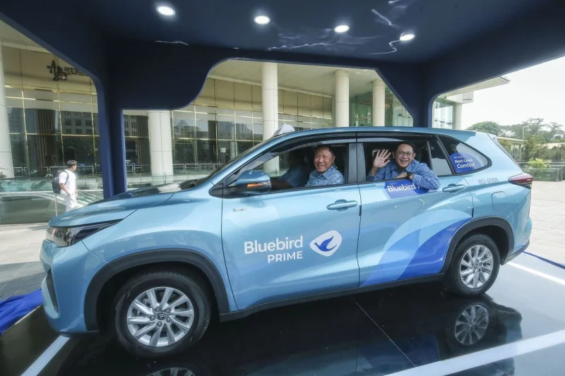 Alasan Blue Bird Pilih Toyota Innova Zenix Hybrid Jadi Taksi