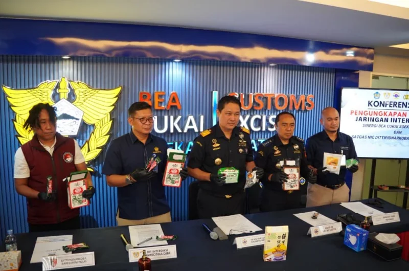 Bea Cukai dan Polri Bongkar Penyelundupan 3 Ribu Gram Narkotika dalam Kemasan Minuman Instan di Bandara Soekarno-Hatta