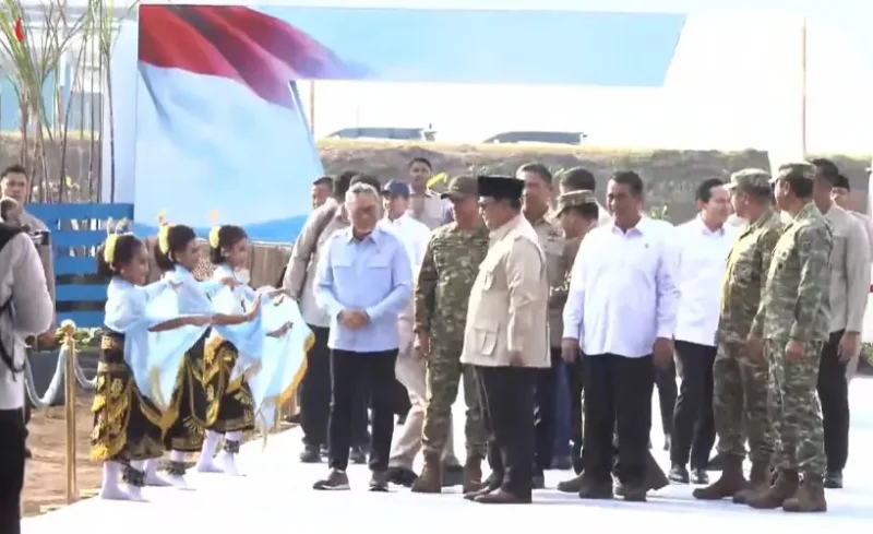 Kelakar Prabowo Polri Tak mau di Bawah Menteri Pertahanan