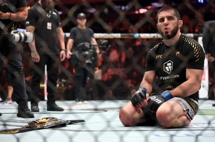 Sempat Diragukan, Islam Makhachev Kenang Momen Debutnya di UFC
