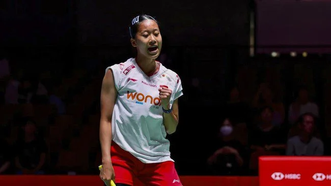 Top 3 Sports: Putri KW Hajar Wang Zhiyi, Timnas Indonesia ke Semifinal