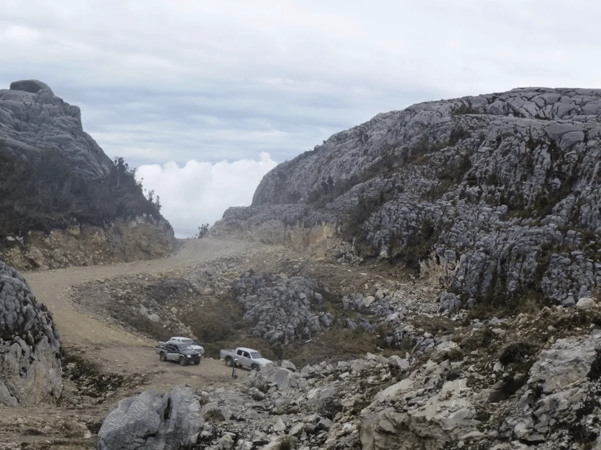 Gunung Puncak Trikora