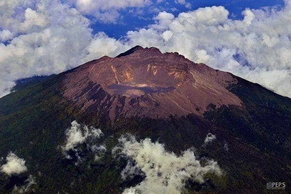Gunung Raung (google.com/maps/vindra a)