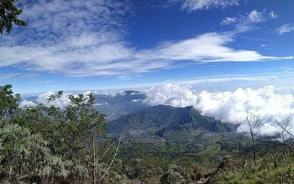 Gunung Sindoro (google.com/maps/afiq al-bahi)