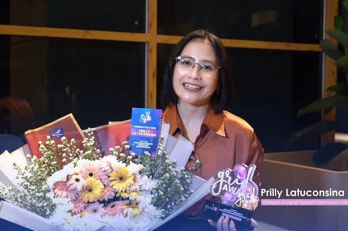 Prilly Latuconsina Raih Penghargaan Grid Award 2026 sebagai Selebriti Perempuan Menginspirasi, Beri Pesan Manis Buat Penggemar