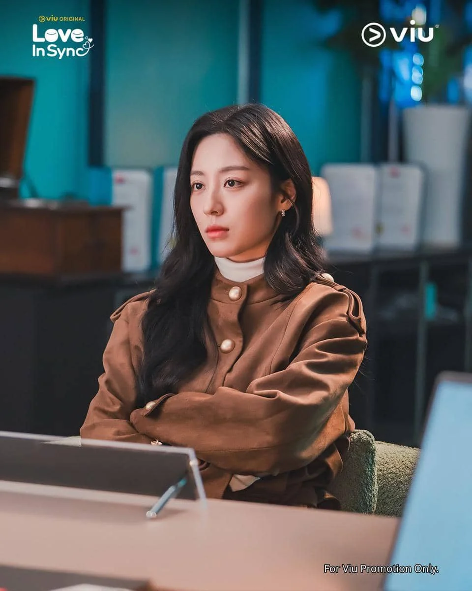 Still cut drama Love In Sync