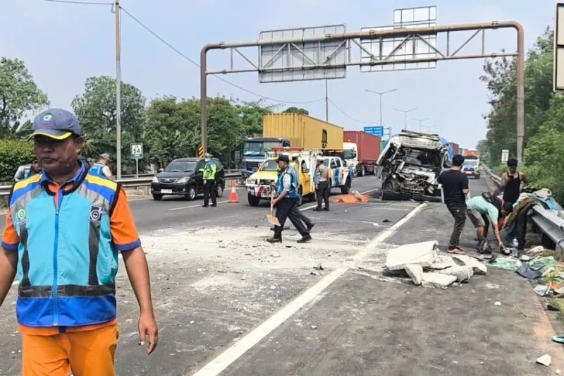Kesaksian Sopir Truk Korban Tabrakan Beruntun di Tol JORR Arah Tanjung Priok
