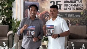 Panut Rilis Buku Otobiografi, Tegaskan Komitmen Kawal Benteng Hijau Sumatra