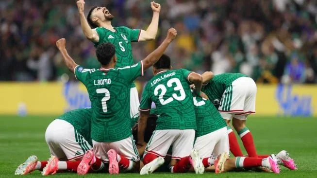 Para pemain Meksiko berselebrasi setelah menciptakan gol ke gawang Ekuador di Piala Dunia 2026 (dok. FIFA)