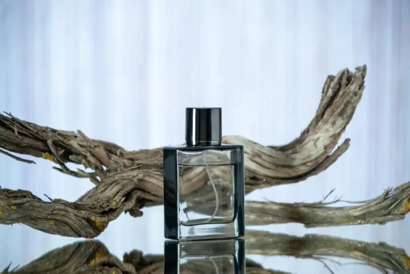 5 Rekomendasi Parfum Aroma Oakmoss yang Wanginya Awet