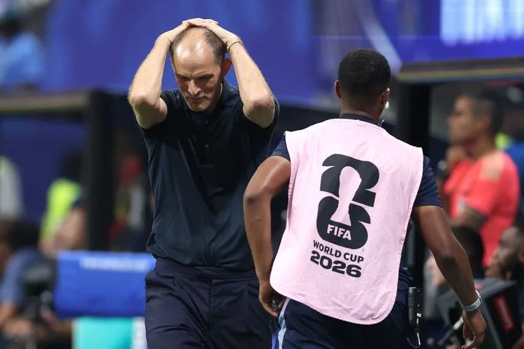 Ekspresi pelatih Inggris, Thomas Tuchel, dalam pertandingan semifinal Piala Dunia 2026 melawan Argentina di Stadion Atlanta pada 15 Juli 2026.  