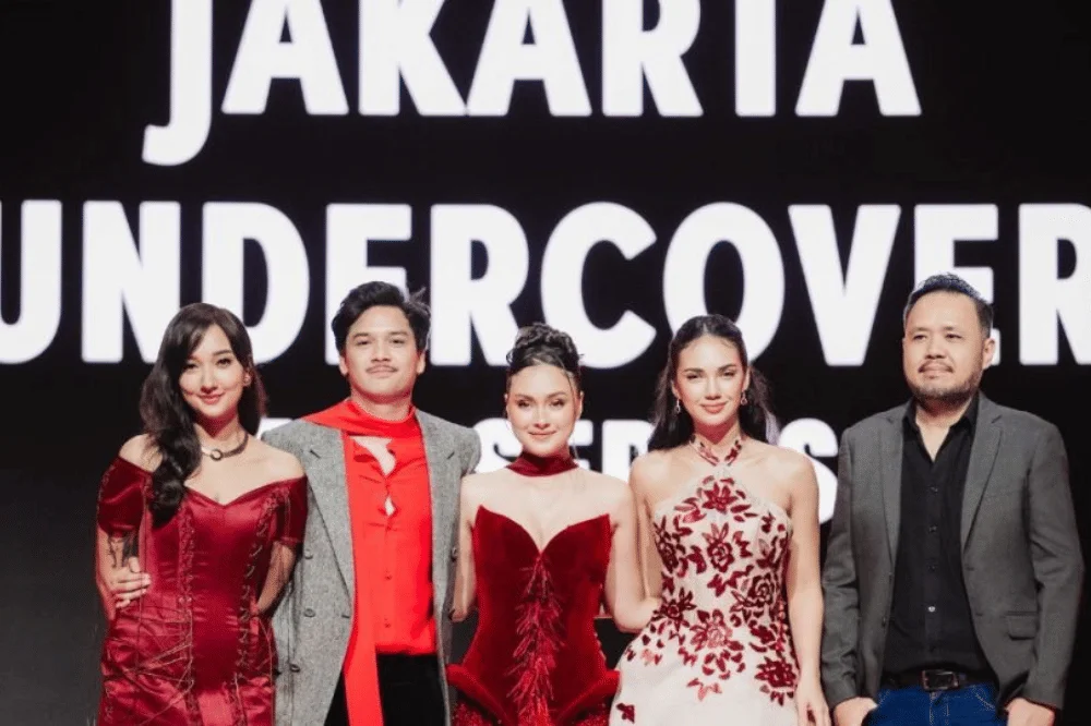 Para cast bersama sutradara Jakarta Undercover: Members Only (dok. Vidio)
