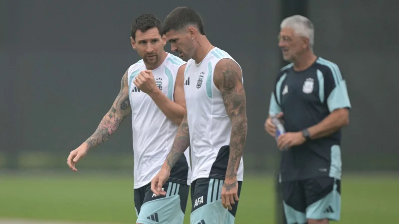 Video: Aksi mengejutkan... Pemain Argentina mencabut jantung Messi menjelang final Piala Dunia