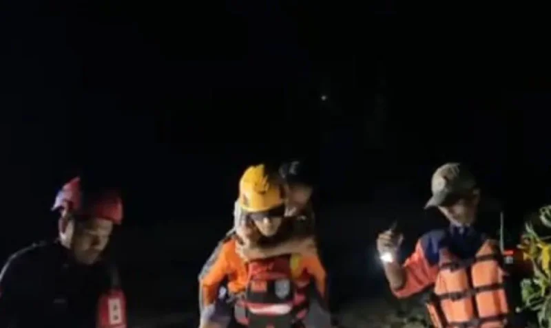 Hujan Deras Picu Banjir di Agam, 450 Warga Mengungsi dan 60 Orang Sempat Terjebak