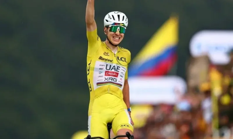 Tadej Pogacar Perkokoh Jersey Kuning Usai Menangi Etape Ke-14 Tour de France 2026