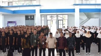 Tolak Intimidasi Sejak Dini: Ratusan Siswa SMAN Titian Teras Jambi Gelar Deklarasi Anti-Perundungan