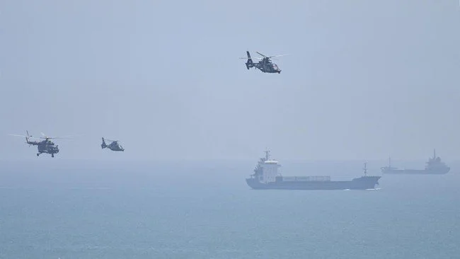 Selat Malaka di antara RI, Malaysia, dan Singapura.