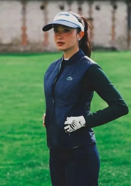 layered golf outfit