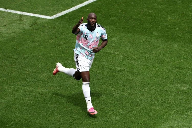 Penyerang Timnas Belgia Romelu Lukaku melakukan selebrasi usai mencetak gol ke gawang Timnas Senegal dalam laga babak 32 besar Piala Dunia 2026 di Stadion Seattle, Amerika Serikat, pada Rabu (1/7/2026) waktu setempat. (Foto oleh Emilee Chinn/Getty Images via AFP)