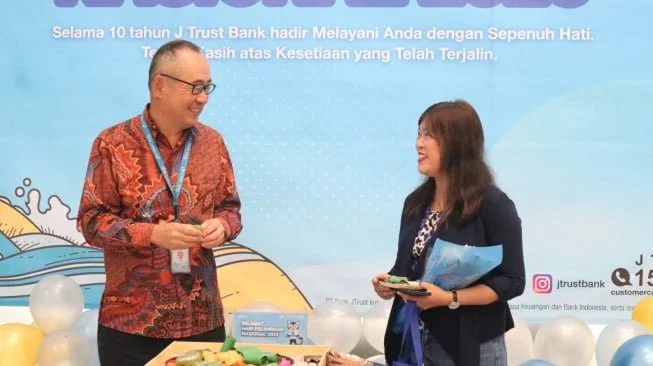 J Trust Bank rayakan satu dekade dan Hari Pelanggan Nasional. [Istimewa]
