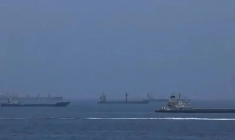 Iran Sebut Dua Kapal Alami Insiden Saat Melintasi Selat Hormuz Lewat Jalur yang Didukung AS
