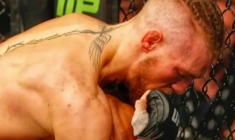 Dana White Belum Pertimbangkan Duel Ulang Conor McGregor Melawan Max Holloway