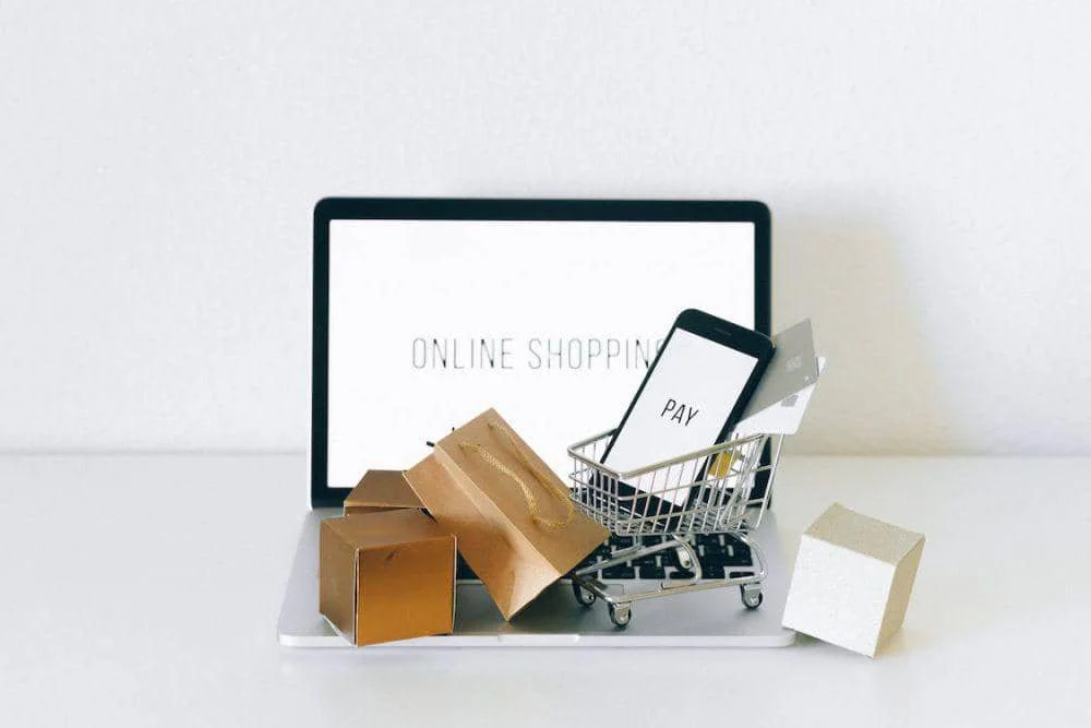 ilustrasi belanja online (pexels.com/Nataliya Vaitkevich)