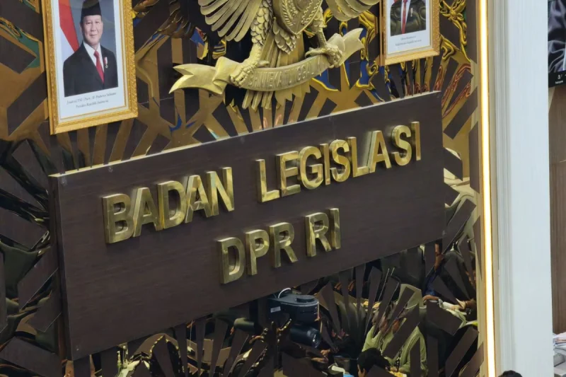 Baleg DPR Rampungkan Draf RUU Lalu Lintas dan Angkutan Jalan
