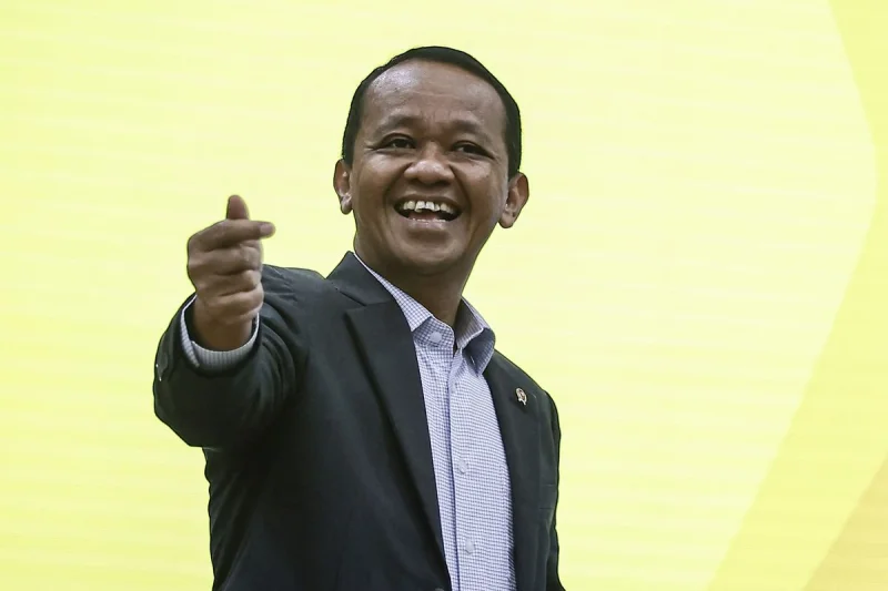 Bahlil Buka Peluang Harga Pertamax Turun Jika Minyak Dunia Turun