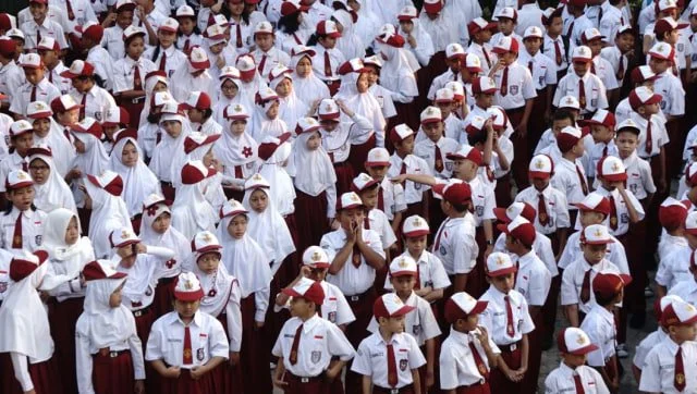 Cerita Siswi SD di Karawang yang Dikeluarkan Padahal Baru 2 Hari Bersekolah