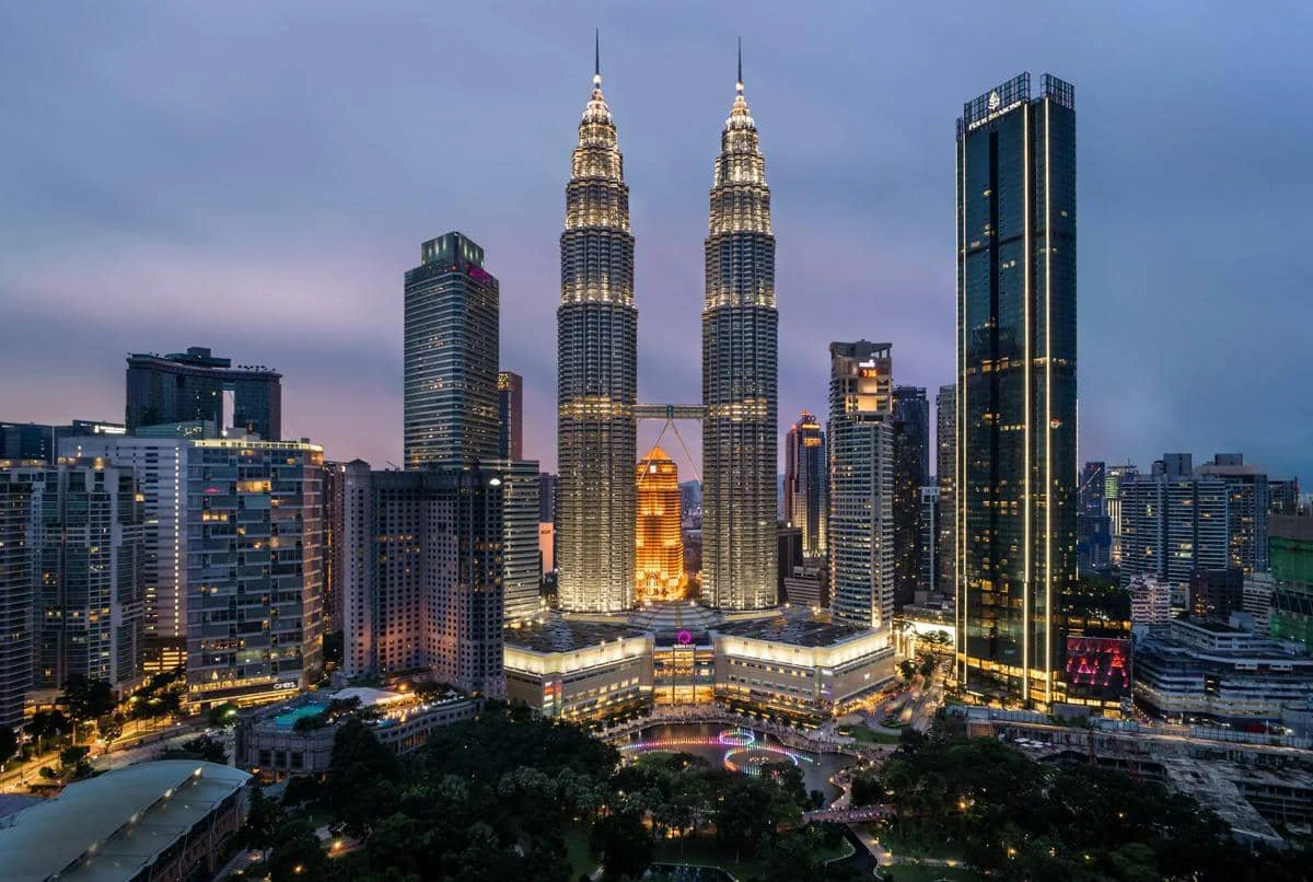 ilustrasi Menara Kembar Petronas, Malaysia
