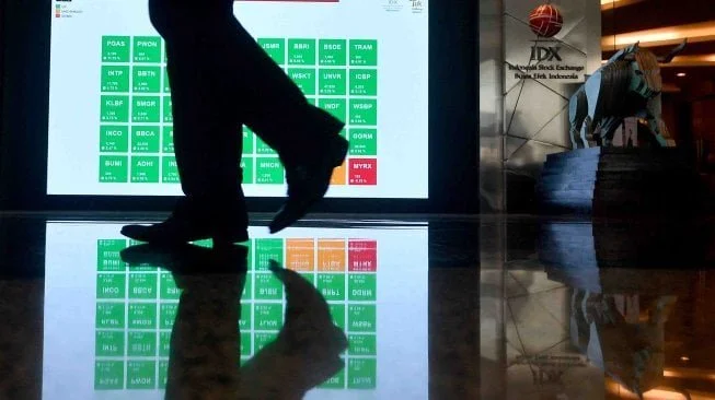 Pergerakan Indeks Harga Saham Gabungan (IHSG) di Bursa Efek Indonesia, Jakarta, Kamis (24/5). 
