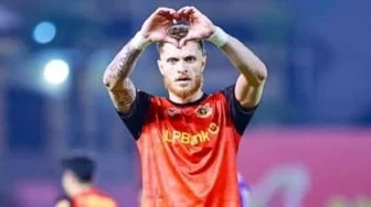 Bomber Kaki Kidal 44 Gol yang Dinaturalisasi Vietnam Ancaman Serius buat Timnas Indonesia