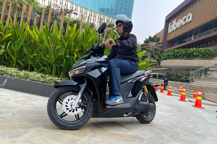 Impresi berkendara tiga motor listrik baru VinFast di Indonesia, VinFast Evo, VinFast Feliz II, dan VinFast Viper