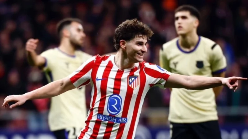 Barcelona Siapkan Opsi Alternatif di Tengah Sulitnya Negosiasi Julian Alvarez